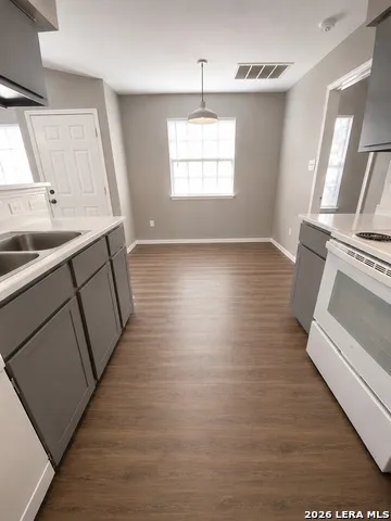 6302 WADDESDON WOOD San Antonio, TX 78233