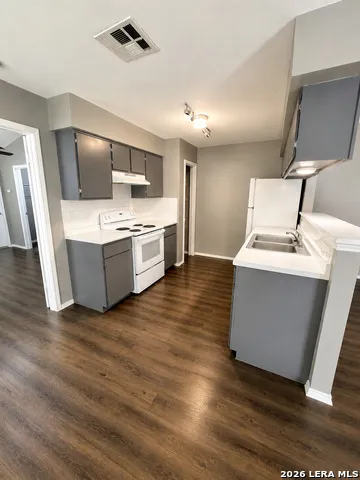 6302 WADDESDON WOOD San Antonio, TX 78233