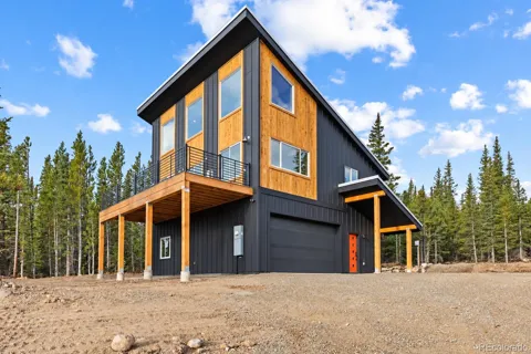 385 Silverheels Place