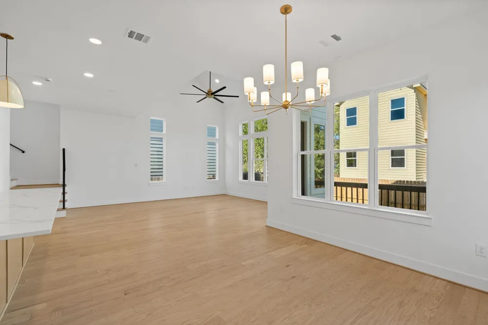 1103 E 37th Street Houston, TX 77022