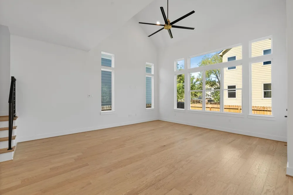 1103 E 37th Street Houston, TX 77022