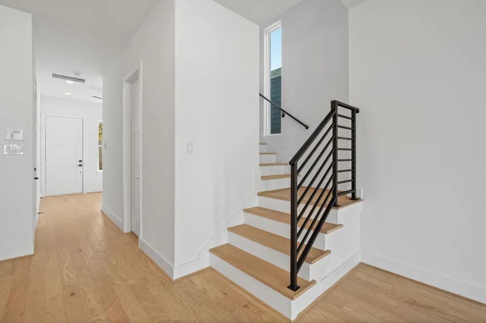 1103 E 37th Street Houston, TX 77022