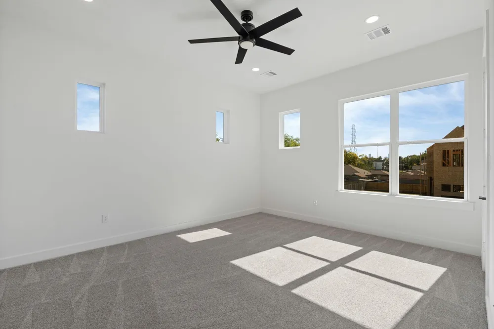1103 E 37th Street Houston, TX 77022