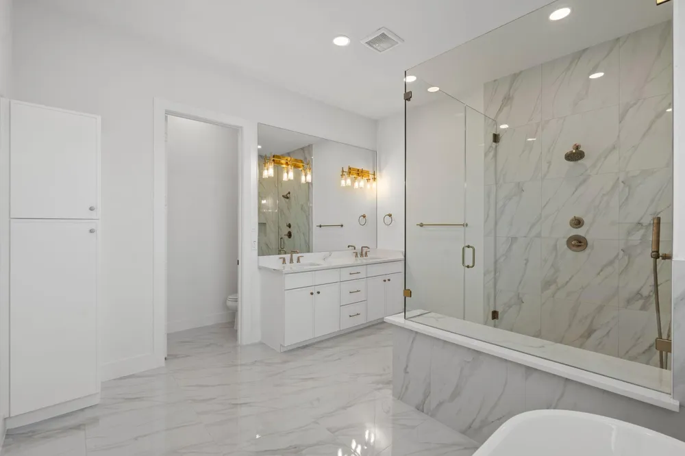 1103 E 37th Street Houston, TX 77022