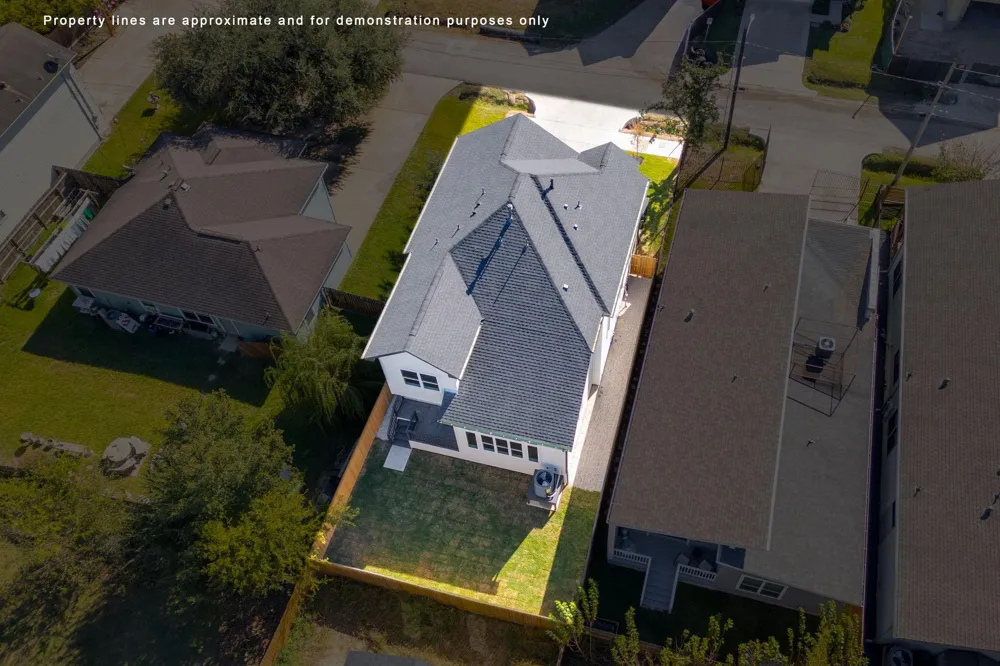 1103 E 37th Street Houston, TX 77022