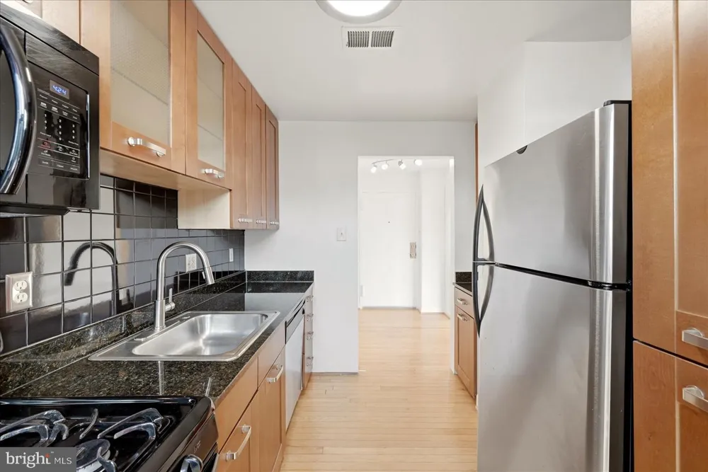 1111 ARLINGTON BOULEVARD #1003 Arlington, VA 22209