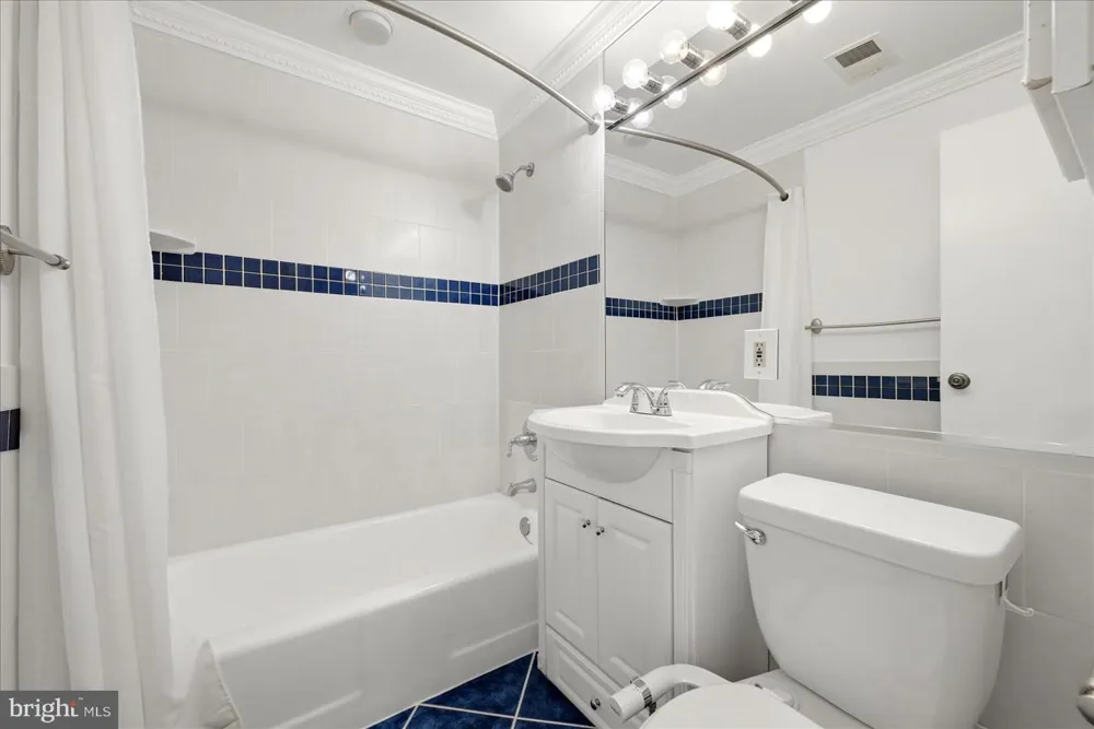 1111 ARLINGTON BOULEVARD #1003 Arlington, VA 22209