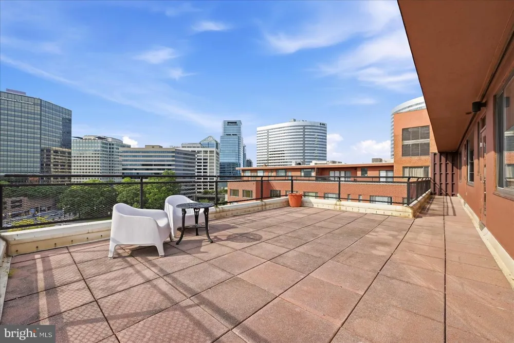 1111 ARLINGTON BOULEVARD #1003 Arlington, VA 22209