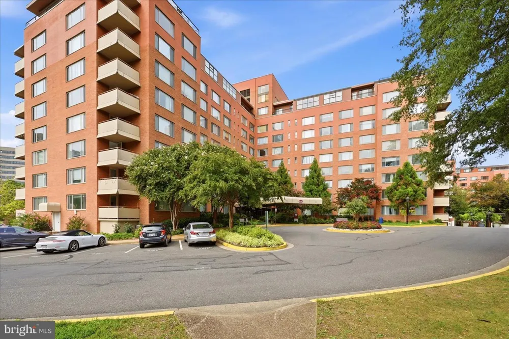 1111 ARLINGTON BOULEVARD #1003 Arlington, VA 22209