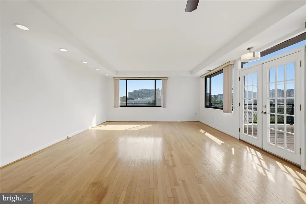 1111 ARLINGTON BOULEVARD #1003 Arlington, VA 22209