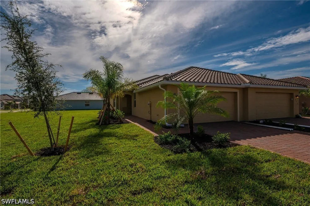 Vine Avenue Naples, FL 34120