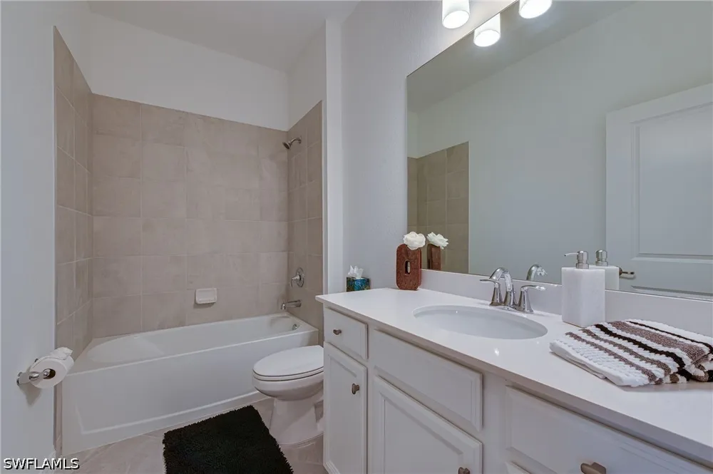 Vine Avenue Naples, FL 34120