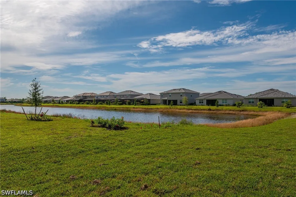 Vine Avenue Naples, FL 34120