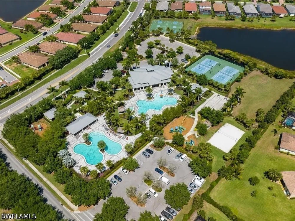 Vine Avenue Naples, FL 34120