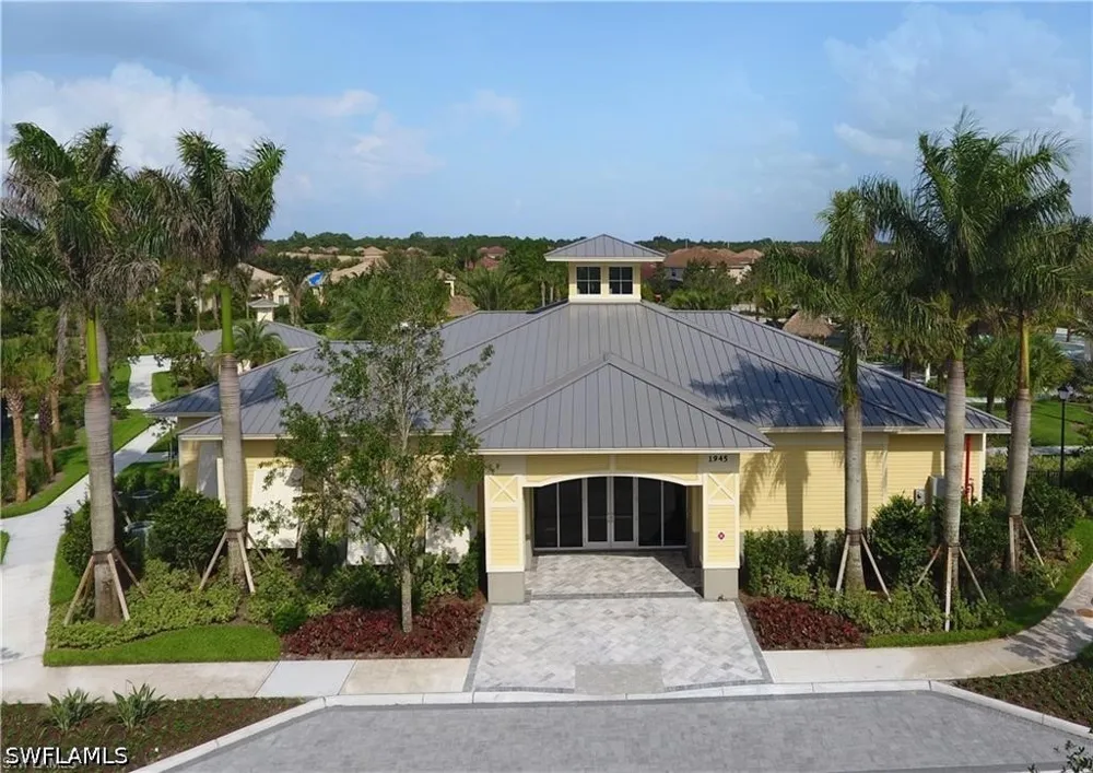 Vine Avenue Naples, FL 34120