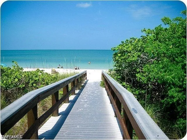 Vine Avenue Naples, FL 34120