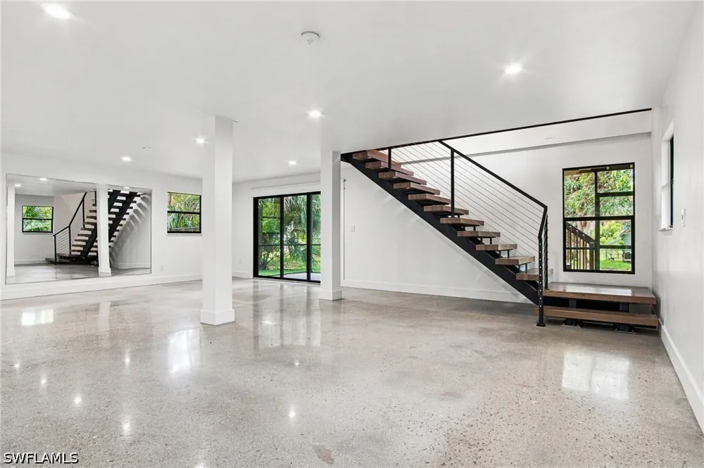 Hickory Wood Drive Naples, FL 34119
