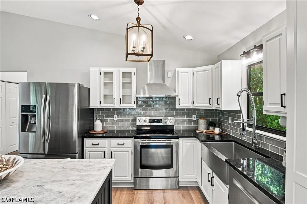 Hickory Wood Drive Naples, FL 34119