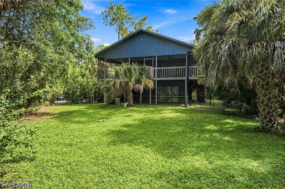 Hickory Wood Drive Naples, FL 34119