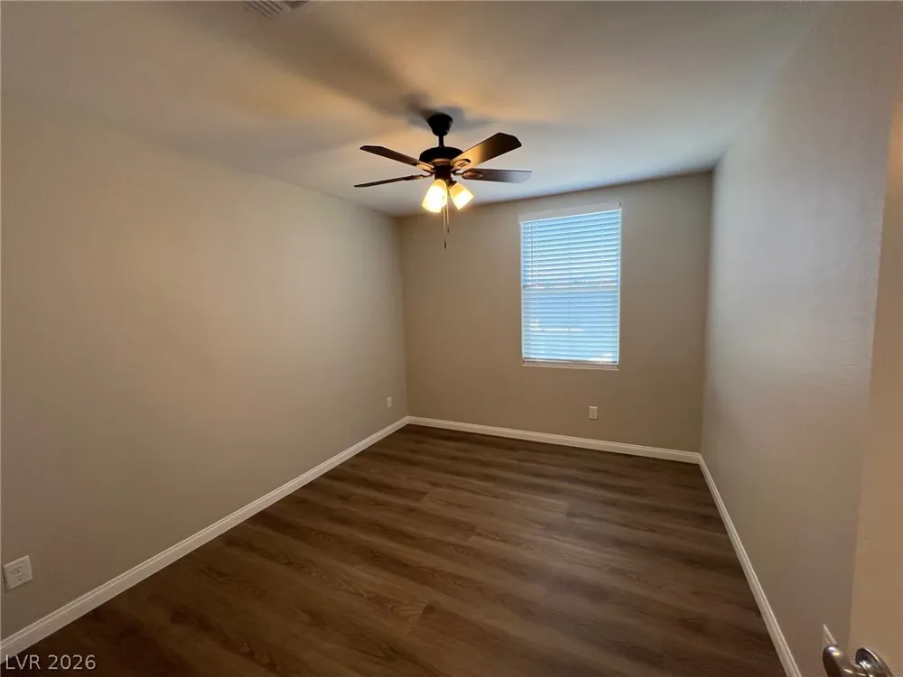 8532 Taizi Avenue Las Vegas, NV 89147