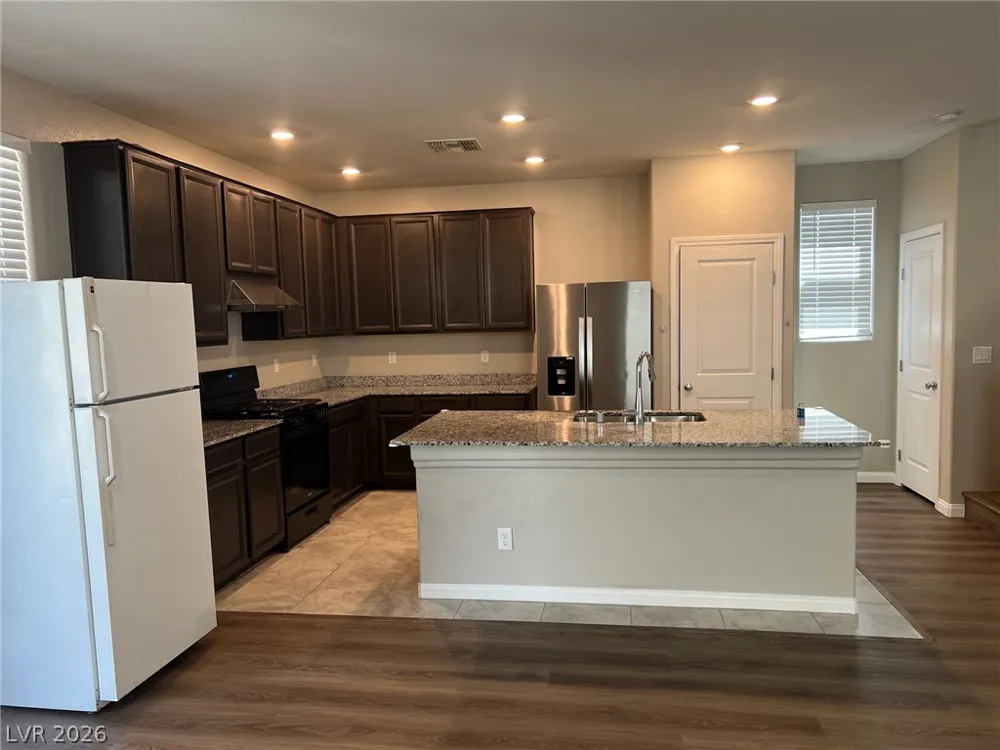 8532 Taizi Avenue Las Vegas, NV 89147