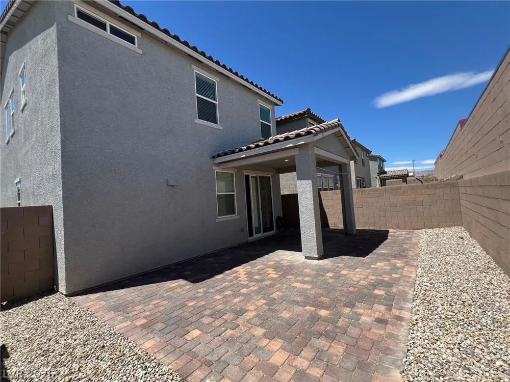 8532 Taizi Avenue Las Vegas, NV 89147