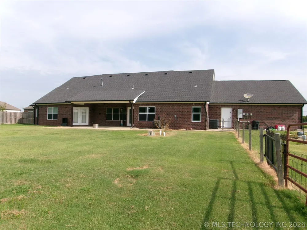 2071 E 53rd S Muskogee, OK 74403