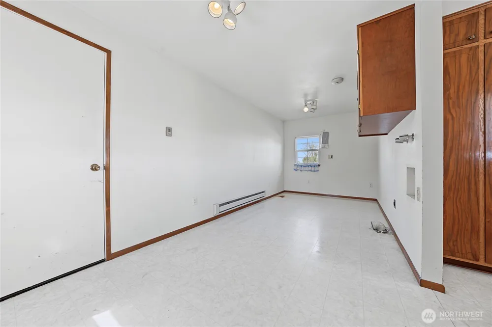 4874 NE Road 3 Moses Lake, WA 98837