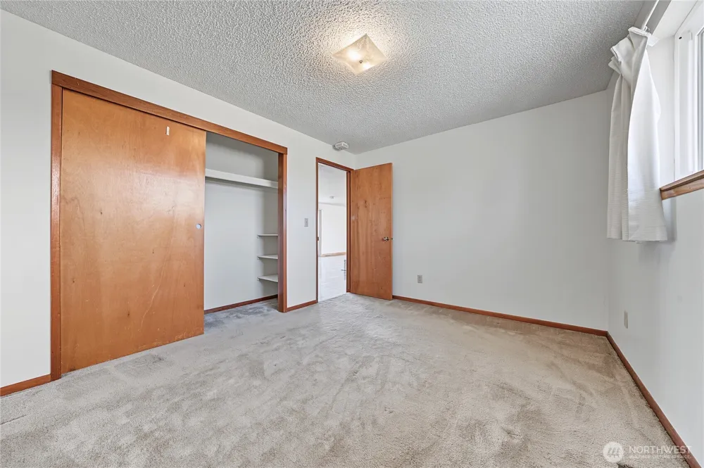 4874 NE Road 3 Moses Lake, WA 98837