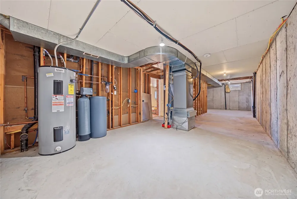 4874 NE Road 3 Moses Lake, WA 98837