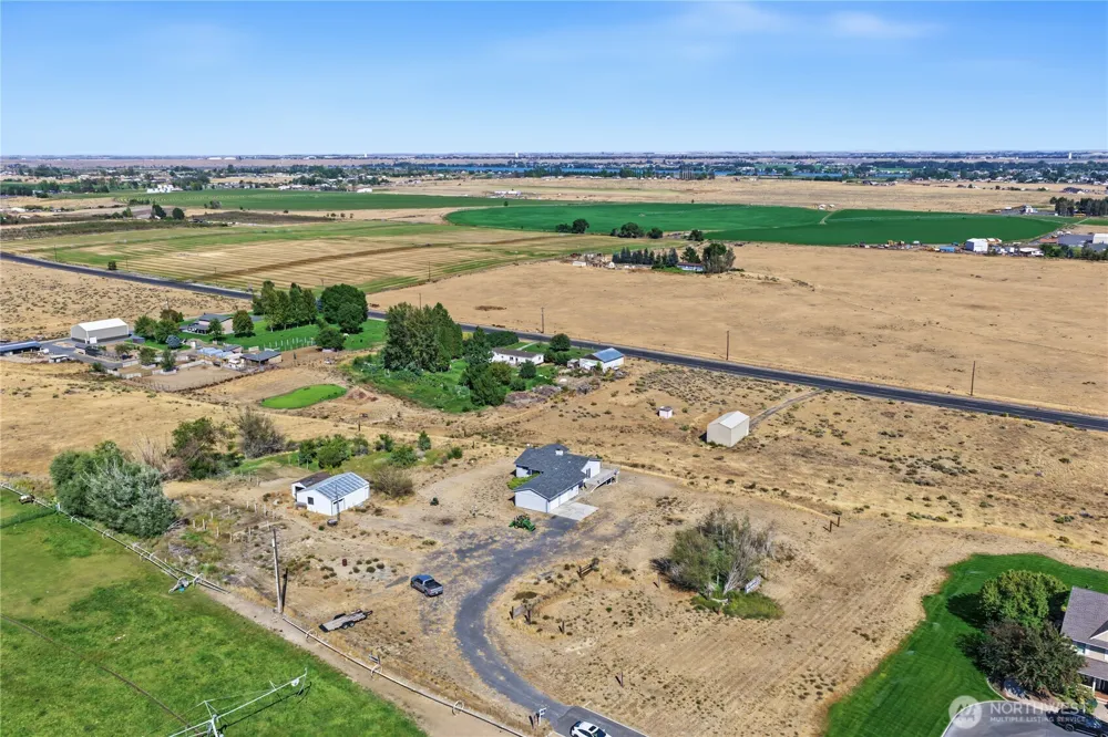 4874 NE Road 3 Moses Lake, WA 98837
