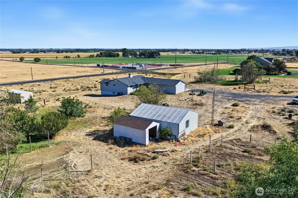 4874 NE Road 3 Moses Lake, WA 98837