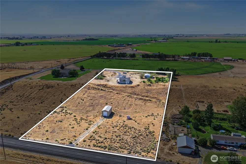 4874 NE Road 3 Moses Lake, WA 98837