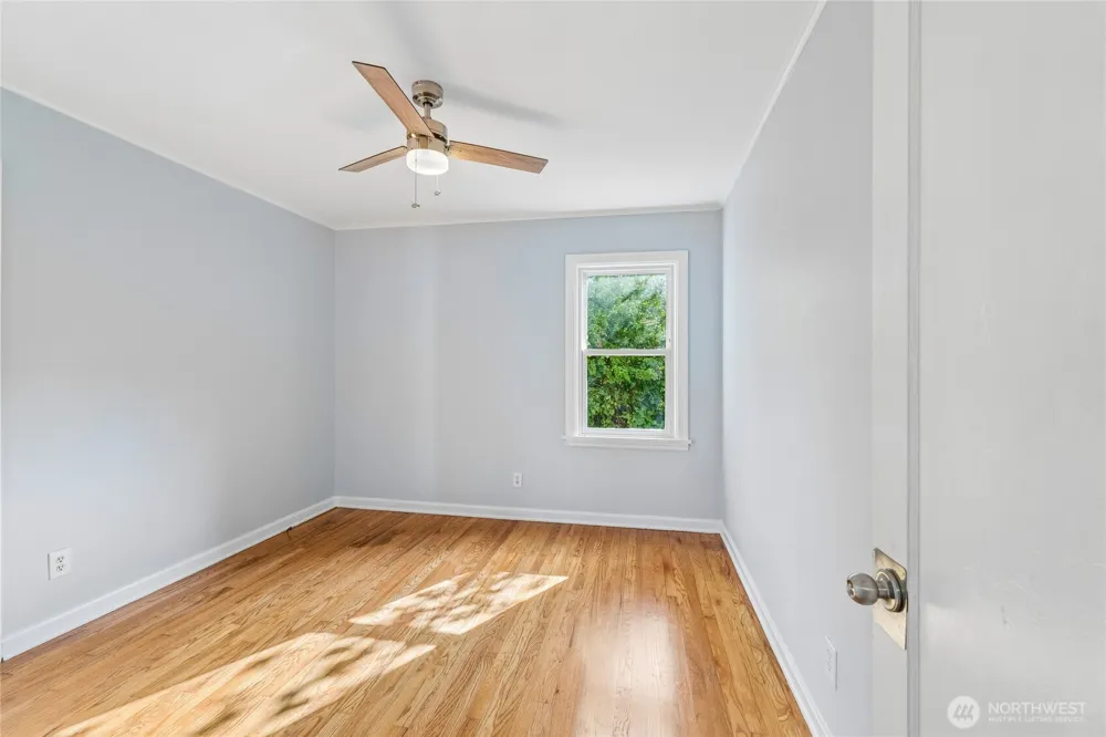 1048 S 100th Street Seattle, WA 98168