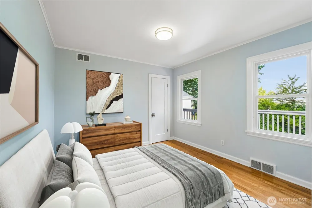 1048 S 100th Street Seattle, WA 98168