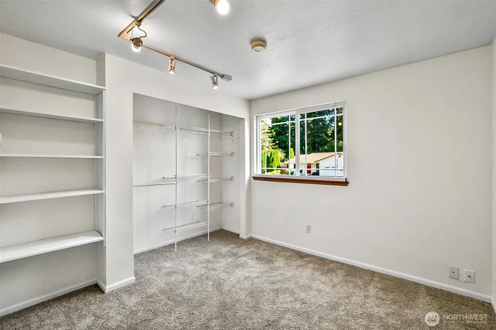 1520 51st Place SW Everett, WA 98203