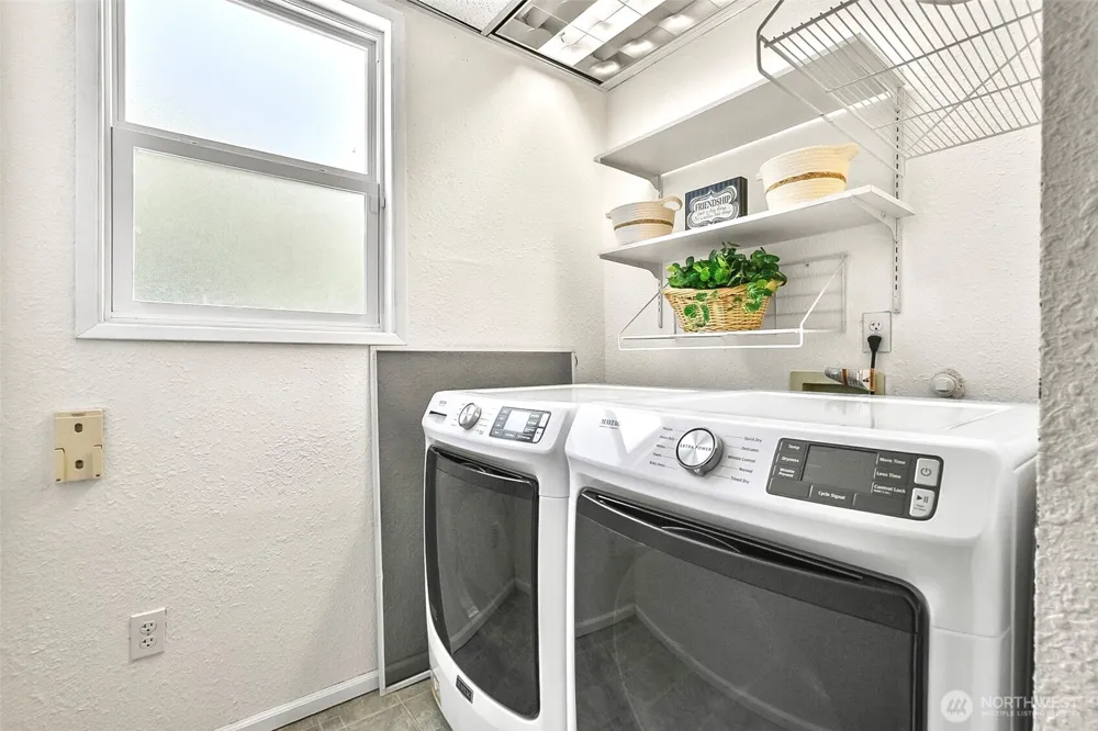 1520 51st Place SW Everett, WA 98203