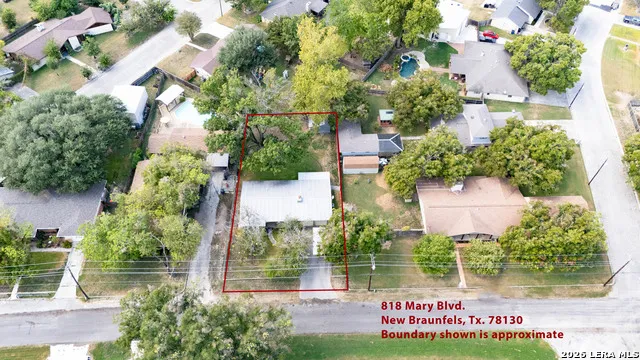 818 Mary Blvd New Braunfels, TX 78130