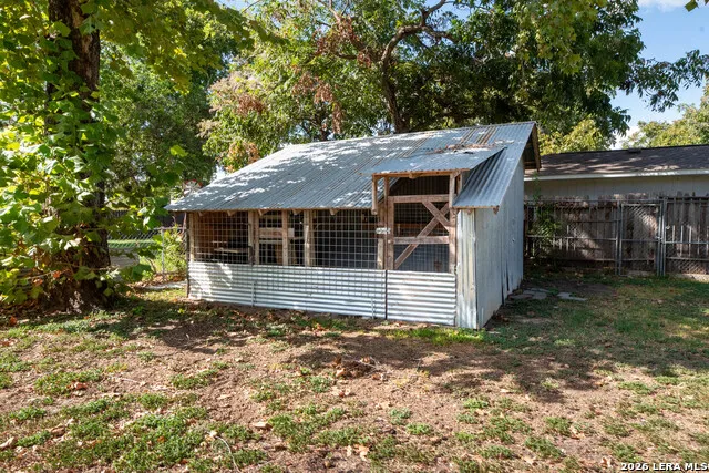 818 Mary Blvd New Braunfels, TX 78130