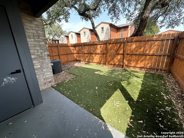 2718 OLD FIELD DR Unit 804 San Antonio, TX 78247