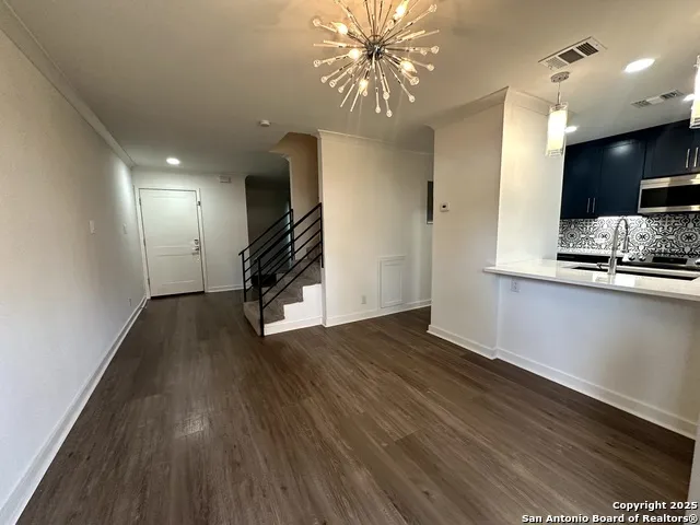 2718 OLD FIELD DR Unit 804 San Antonio, TX 78247