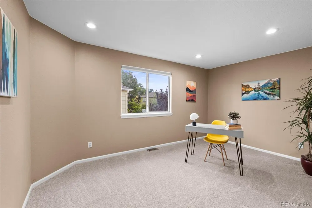 5136 Weeping Willow Circle Highlands Ranch, CO 80130