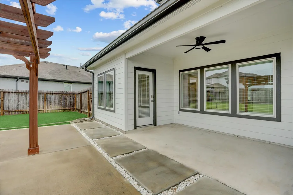 1722 Bryson Heights Drive Richmond, TX 77469