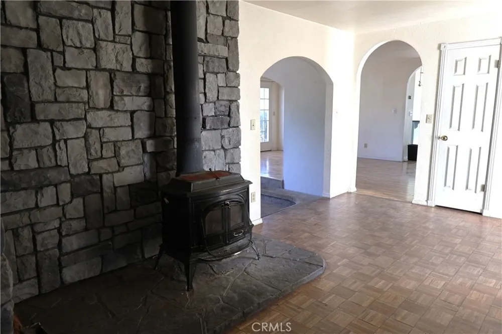 1850 Colusa Corning, CA 96021