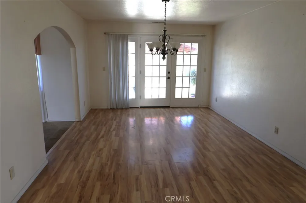 1850 Colusa Corning, CA 96021