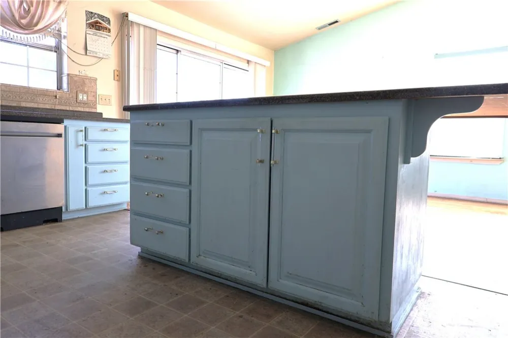 1850 Colusa Corning, CA 96021