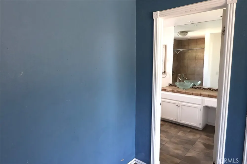 1850 Colusa Corning, CA 96021