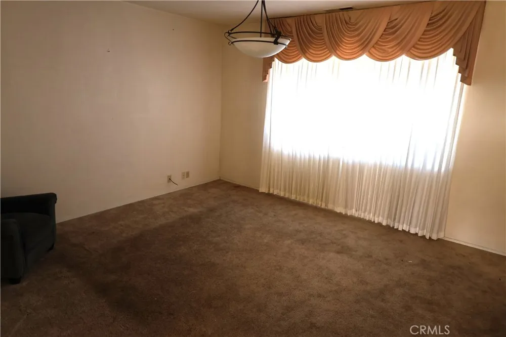 1850 Colusa Corning, CA 96021