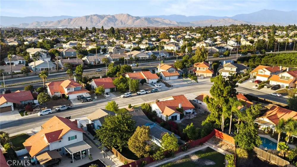 19625 Tangelo Riverside, CA 92508