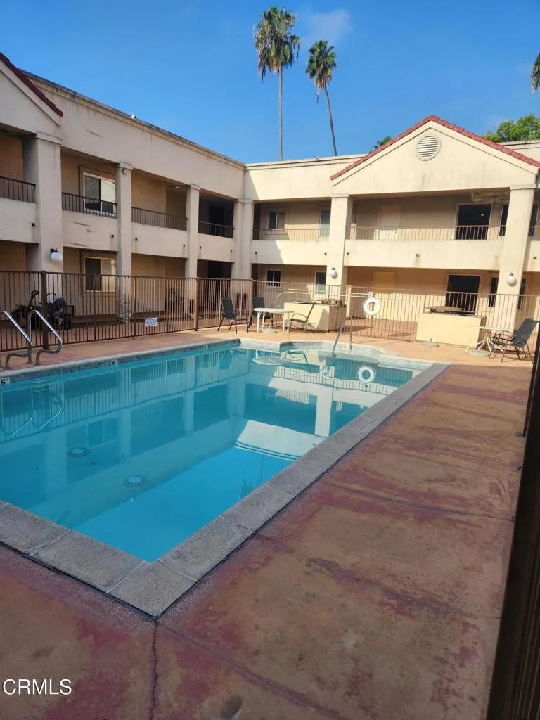 430 Holliston Avenue #103 Pasadena, CA 91106